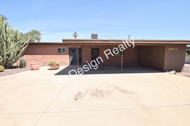 Photo - Spacious 3 Bed 2 Bath Eastside Home w/Huge Yard & Fireplace