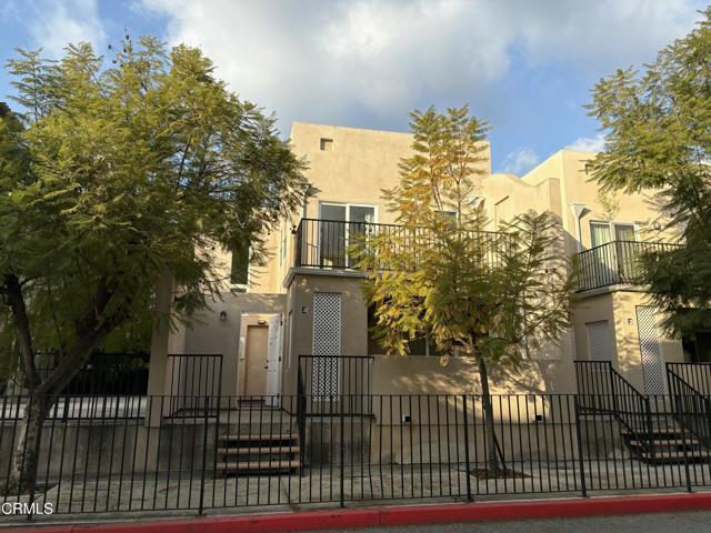 Photo - 1008 S Marengo Ave Unit E