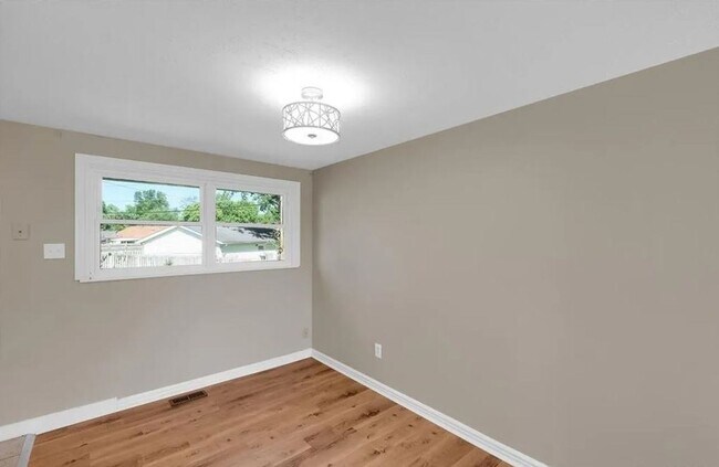 Photo - Remodeled Clarksville 4 bedroom, 2 bathroom!