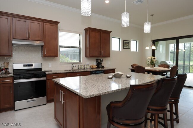 Building Photo - 9842 Everglades Dr Rental