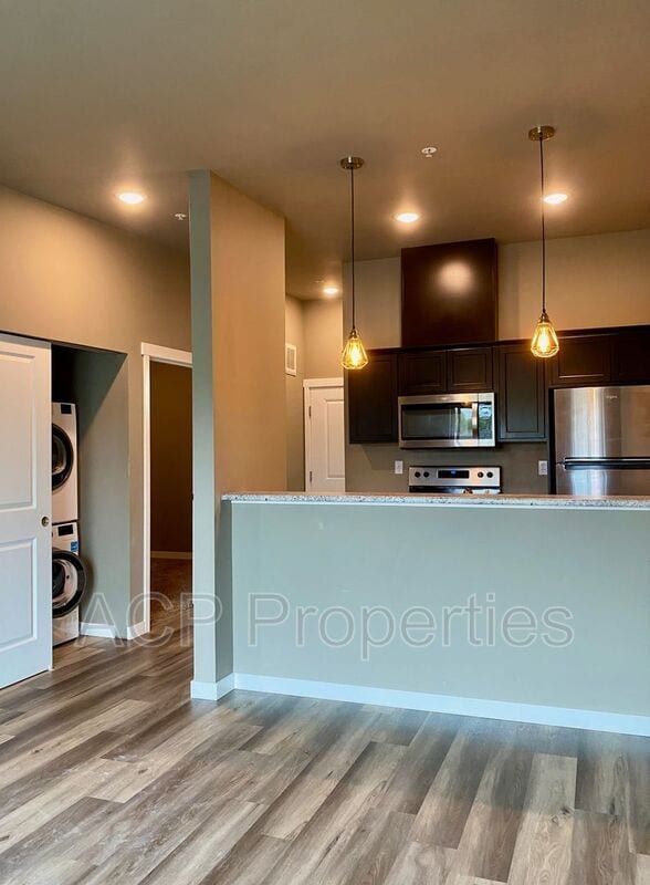 Building Photo - 2524 Meridian St Unit 304 Rental