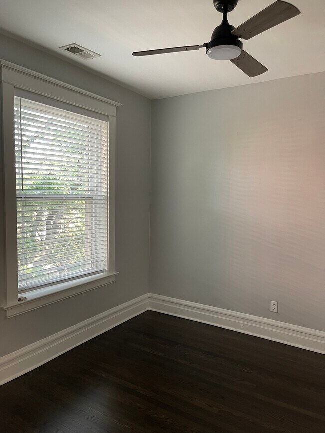 Photo - 5331 N Winthrop Ave Unit 3