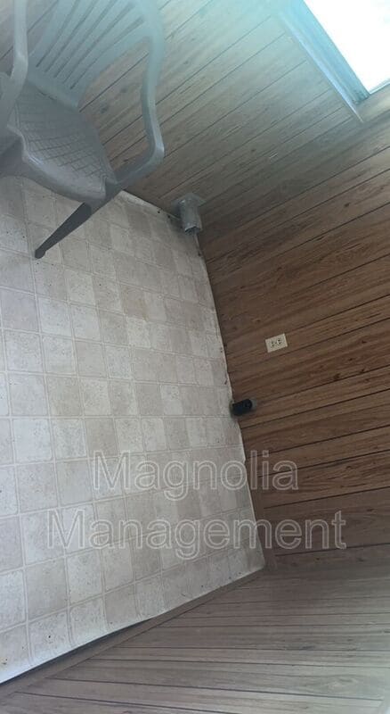 Photo - 1298 Tollie Weldon Rd