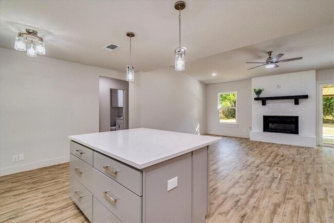 Photo - 2603 Mesquite Ln