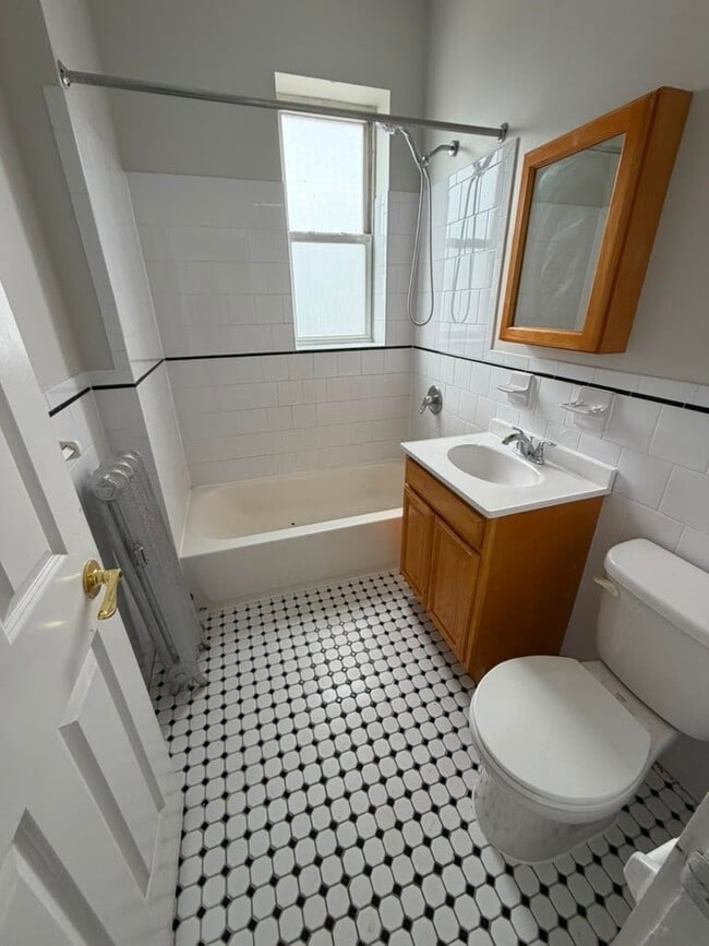 75 75th Unit 1BR