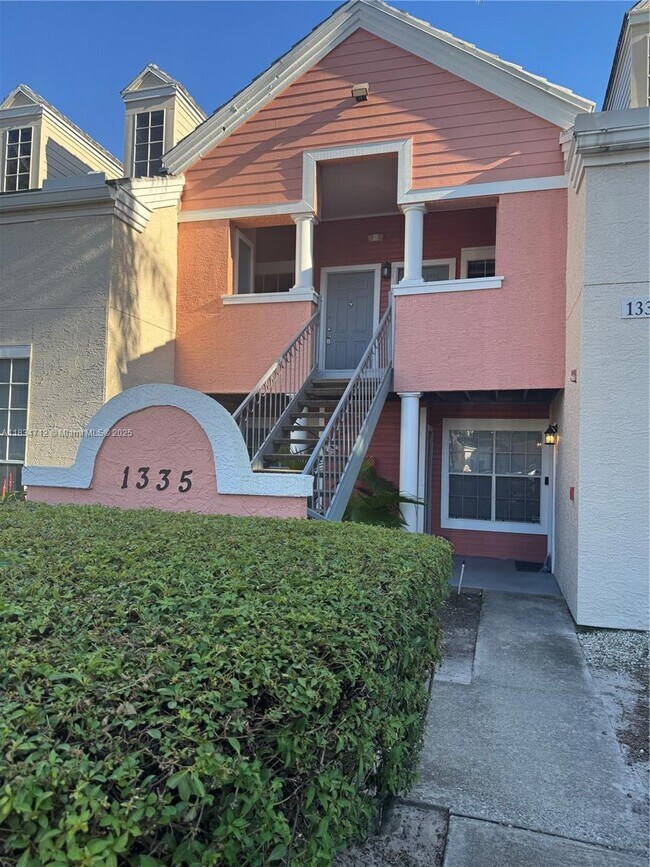 Building Photo - 1335 Crystal Way Unit F Rental