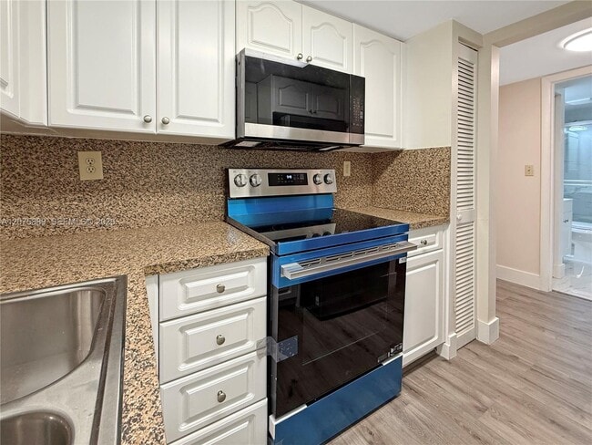 Photo - 995 SW 84th Ave Unit 309