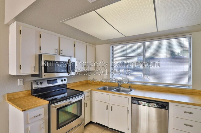 Photo - 1540 W Mercer Ln Unit 4