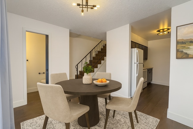 Photo - 30 Emery Way