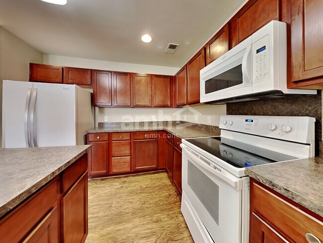 Photo - 212 Briarbend Rd