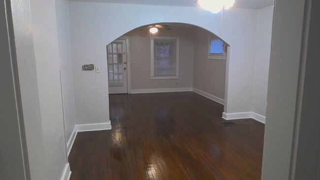 Photo - 815 N Bancroft St