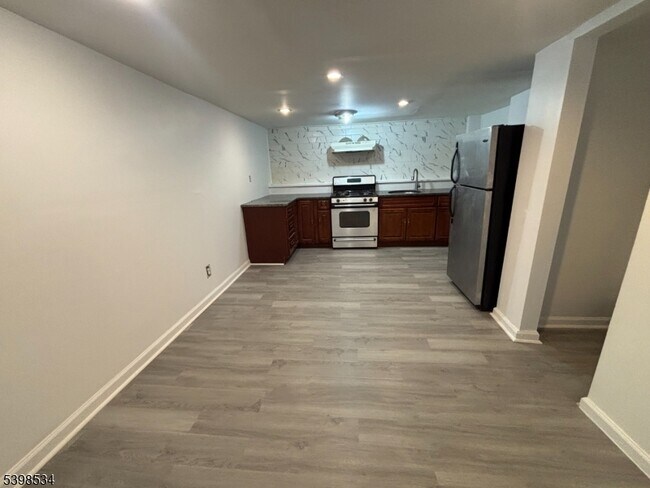 Photo - 540 Marshall St