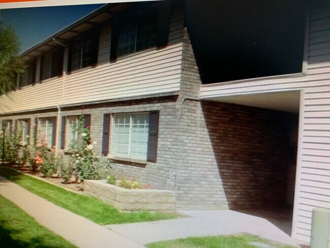 Photo - 98 E 600 S Unit #14