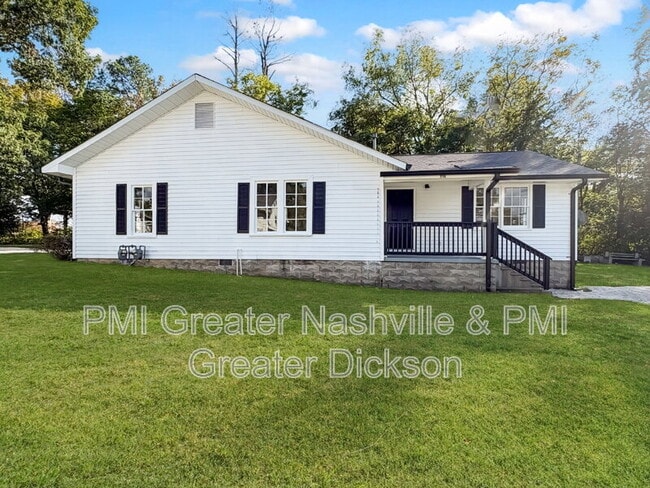 Building Photo - 105 W Ray St Unit B