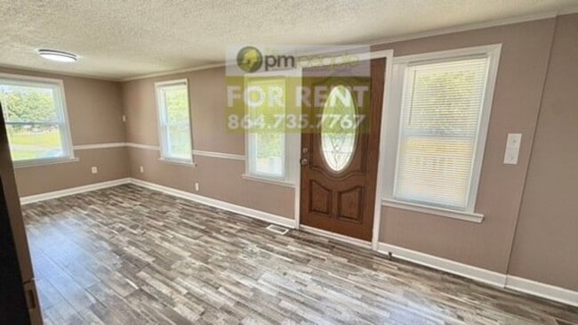 114 Radcliff Dr
