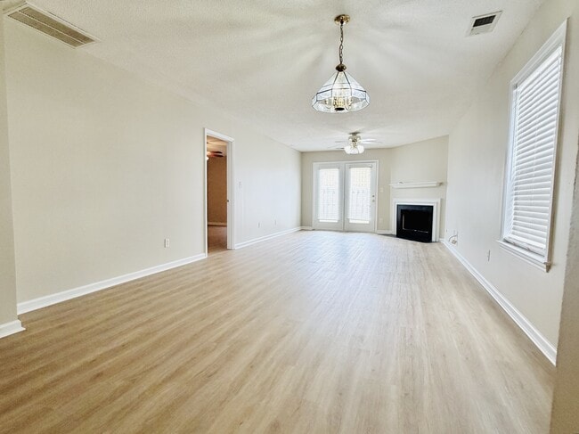 Photo - 133 Heritage Village Ln