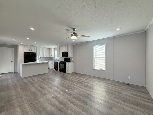 Photo - 29649 Cambridge Ct
