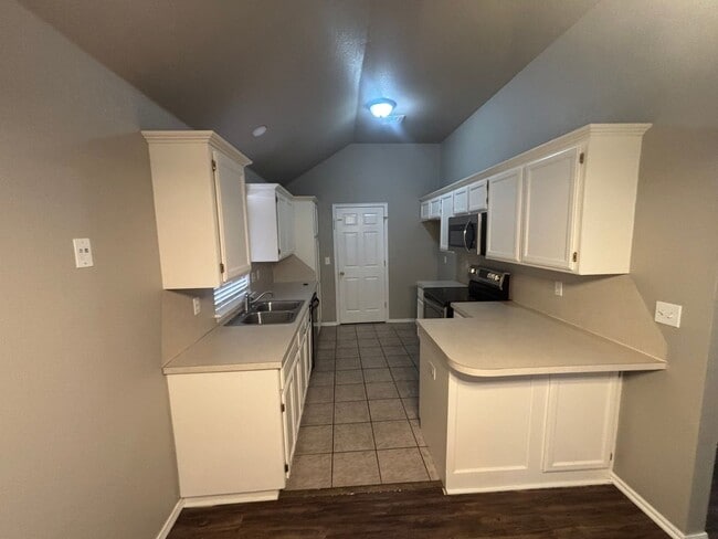 Photo - Beautiful 3 Bed 2 Bath in Norman