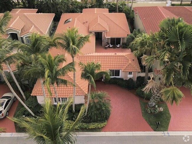 Building Photo - 6350 NW 23rd St Rental