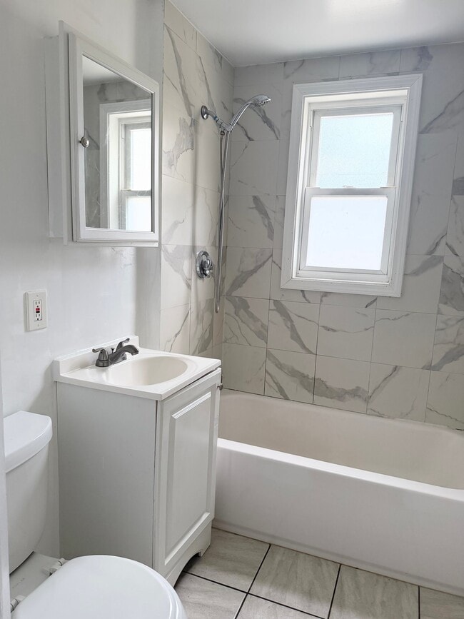 Photo - 12 Fairmont Pl