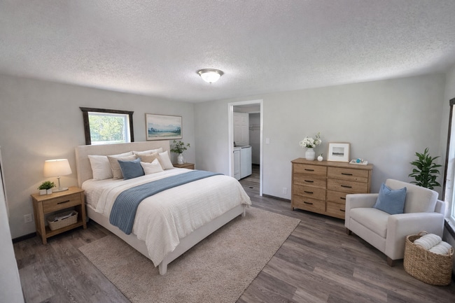 Building Photo - Fully Remodeled 3 Bedroom, 2 Bath Home in the Country – Versailles, KY