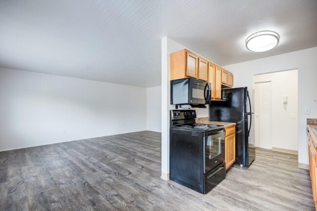 Lake Vista Apartment Homes