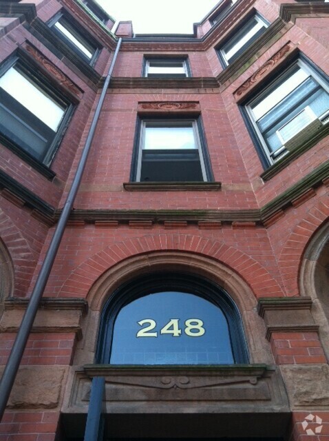 Building Photo - 248 Newbury St Rental