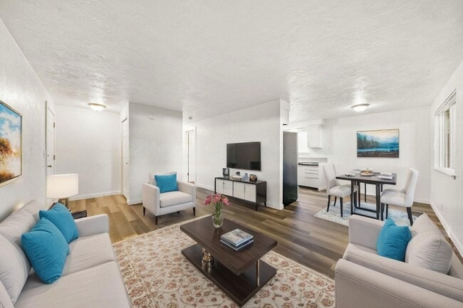 Photo - 5495 A St Unidad 13