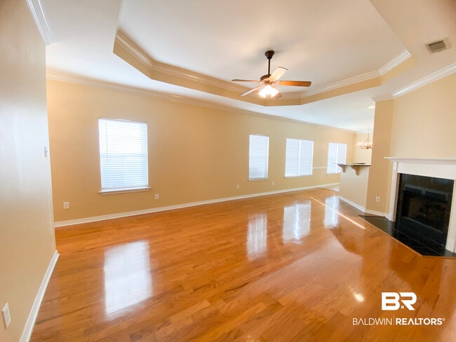 29895 St Simon St