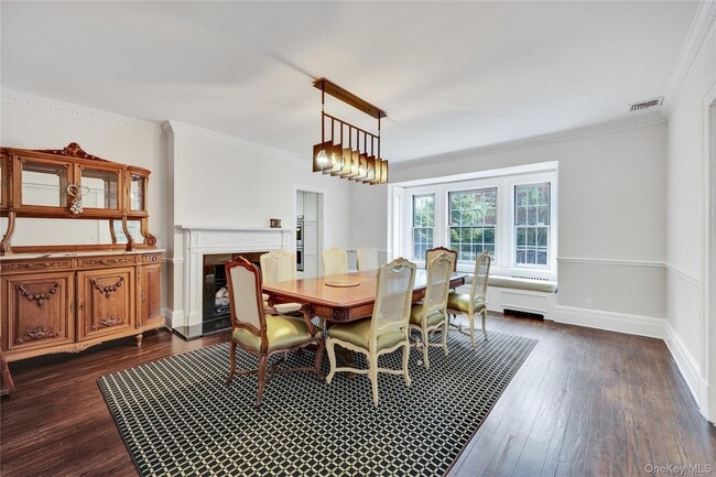 Photo - 105 Everit Ave