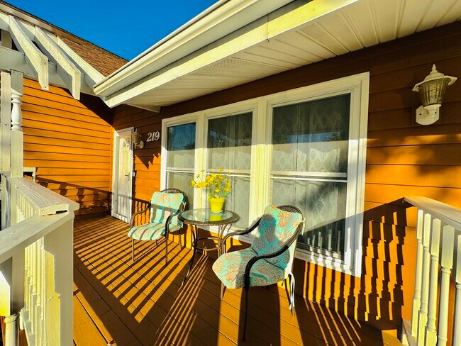 Photo - 219 Kedvale Ct