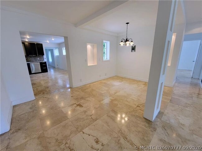 Photo - 2531 Funston St