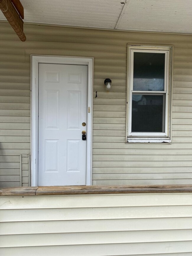 25 Oak St Unit 1