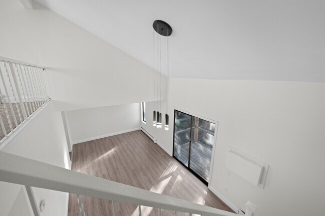140 Silver Ln
