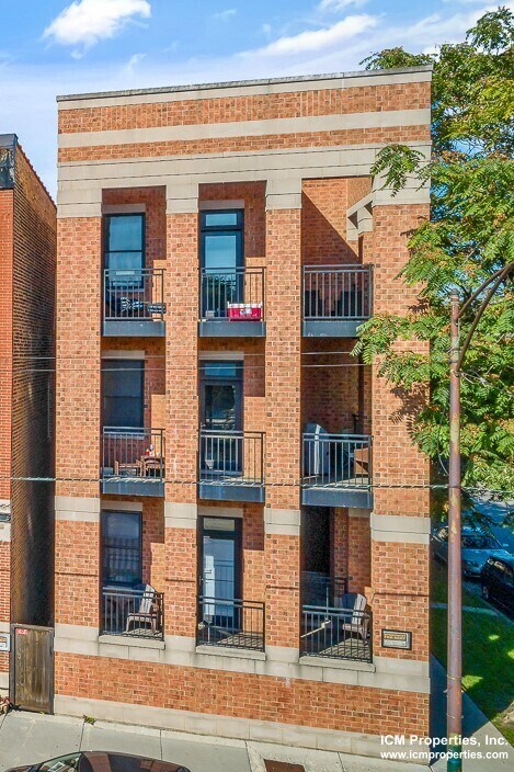 Photo - 1401 W Altgeld St