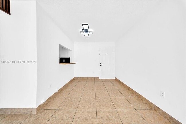8145 NW 7th St Unit 111