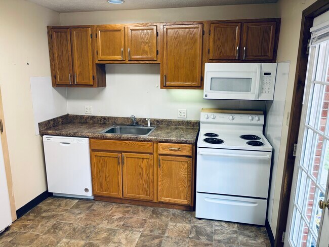 Photo - 104 McMillen Ave Unidad A