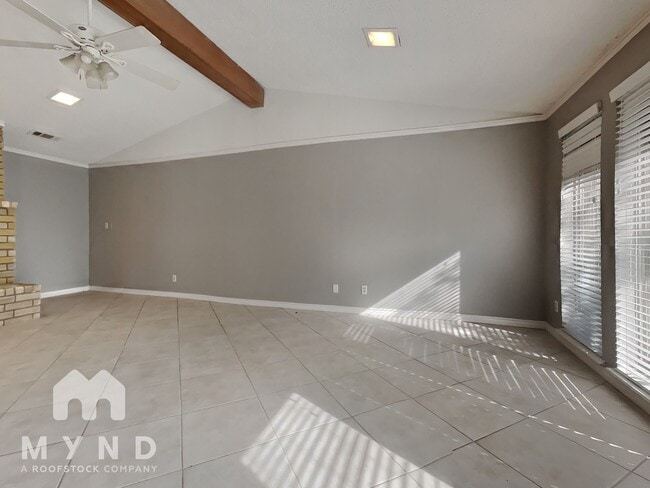 Photo - 314 Towne House Ln