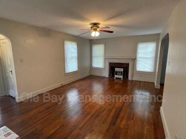 Photo - 414 Hall Ave