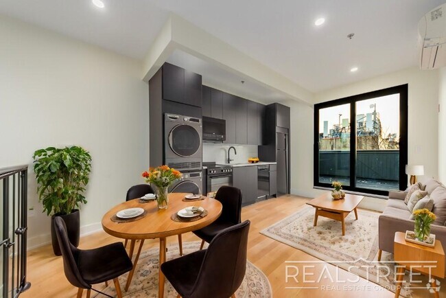 Building Photo - Stunning Brand new PH 1 Bed with Private R... Unit PH Rental