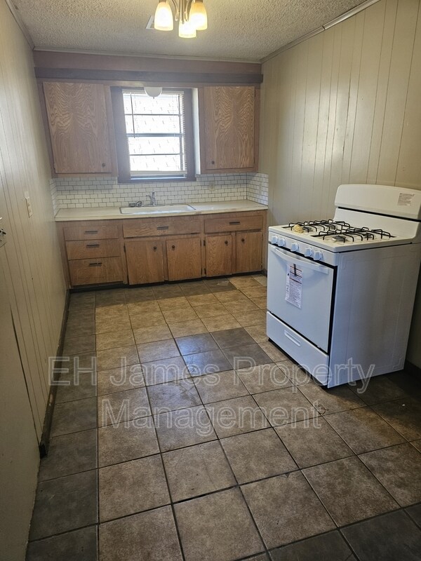 Photo - 217 N Wilson Ave
