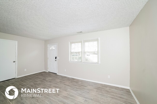 Photo - 470 Creekway Dr