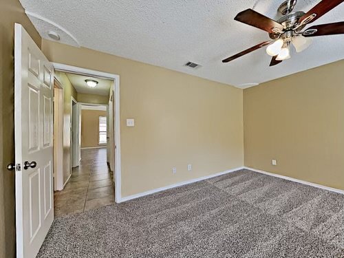 Building Photo - 6625 Basswood Dr