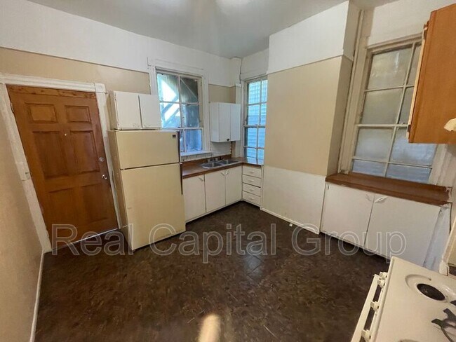 Photo - 669 Clinton Ave Unit 1st floor