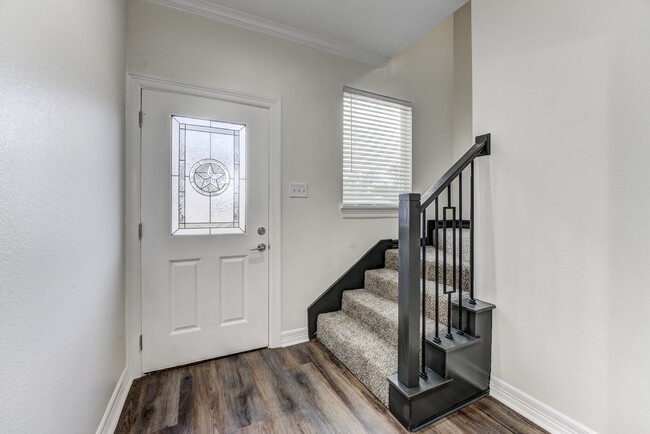 Photo - 410 N 4th St