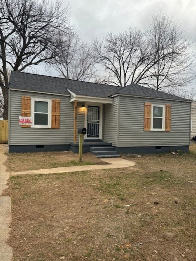 Newly Renovated Home In Berclair Rental House Rental in Memphis, TN