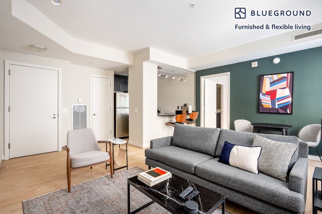 Photo - 733 15th St NW Unidad FL7-ID214