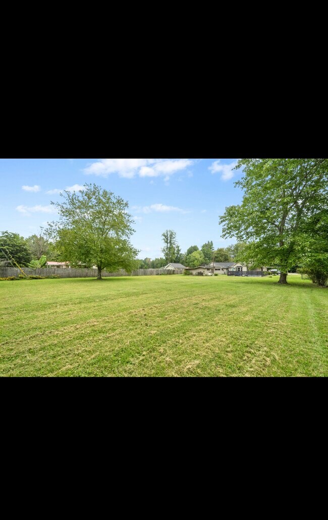 221 N Ewing St Rental For Rent in Guthrie, KY