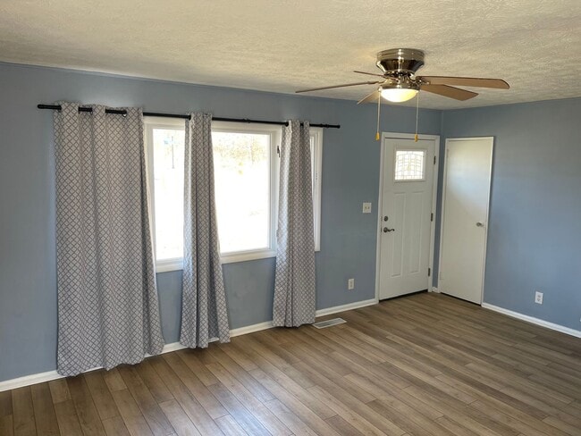 Photo - 3 Bedroom Home