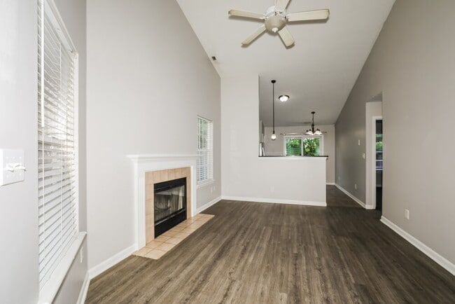 Photo - 6439 Titania Dr